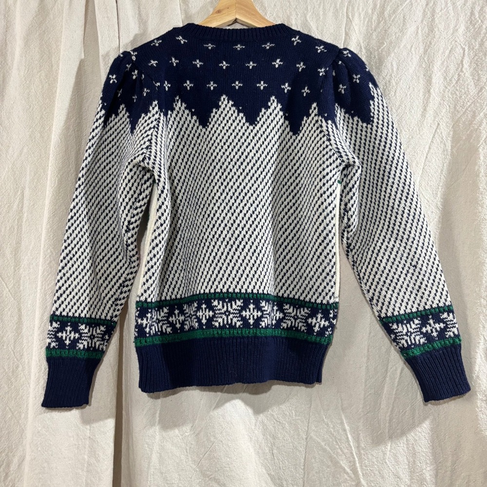 Vintage 80s Susan Bristol Embroidered Wool Sweater Winter Scene Small Cottage - Picture 3 of 6